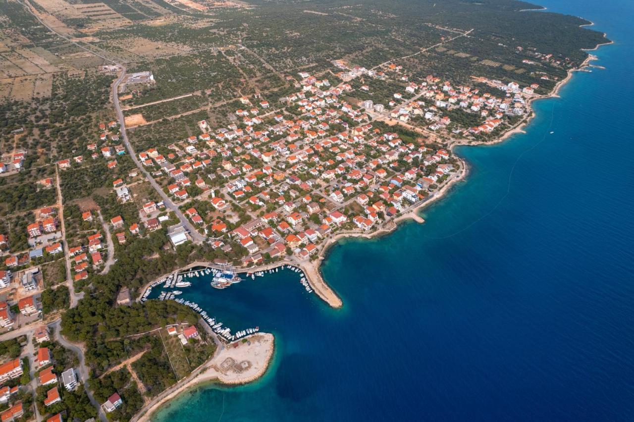 Apartments By The Sea Mandre, Pag - 4101 Kolan Exteriör bild