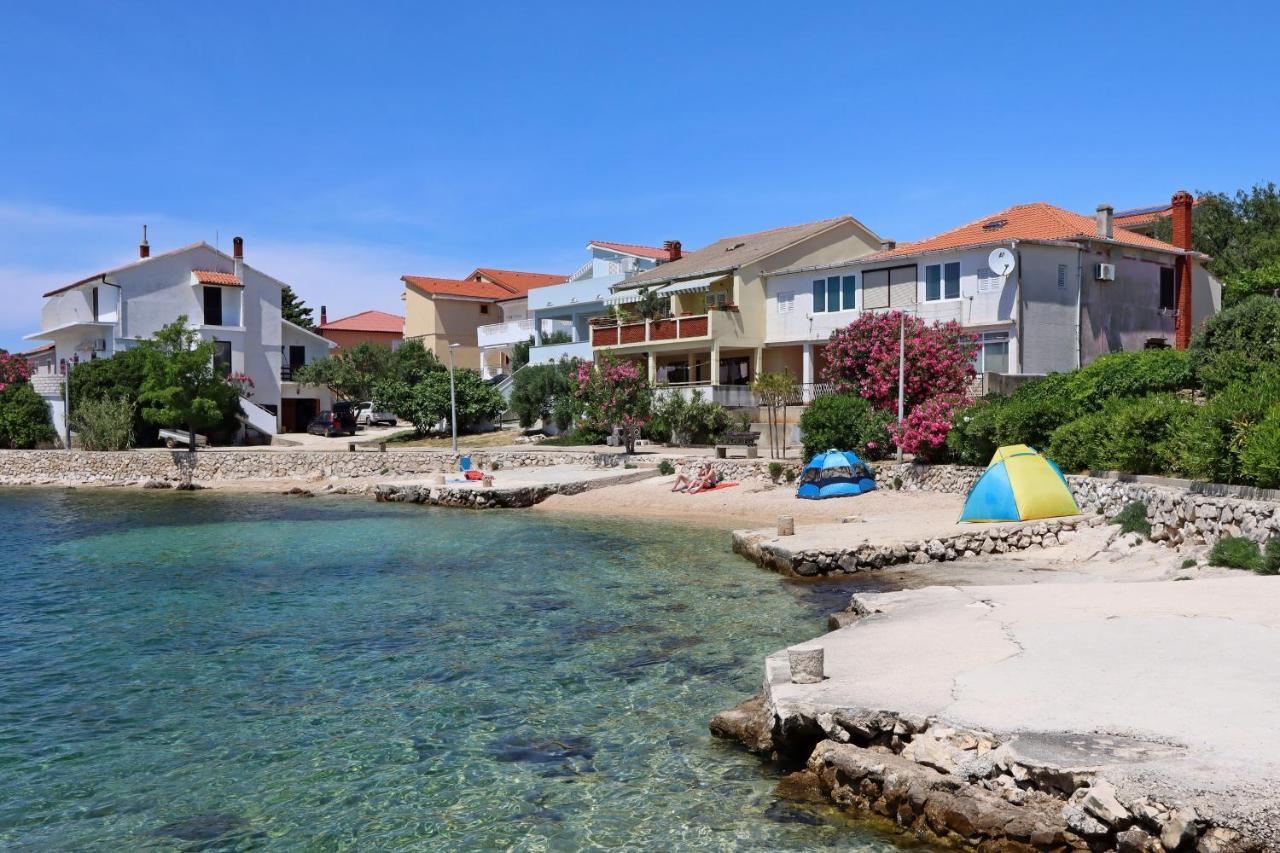 Apartments By The Sea Mandre, Pag - 4101 Kolan Exteriör bild