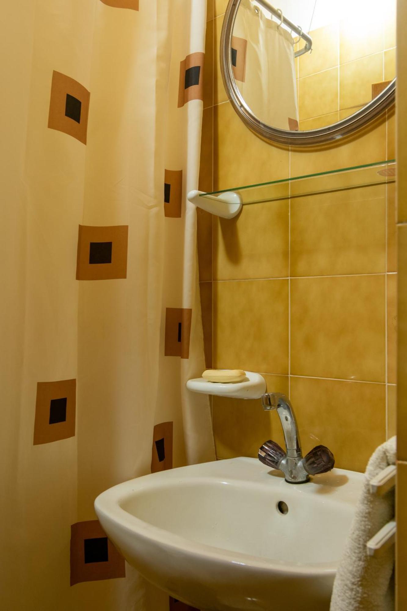 Apartments By The Sea Mandre, Pag - 4101 Kolan Rum bild
